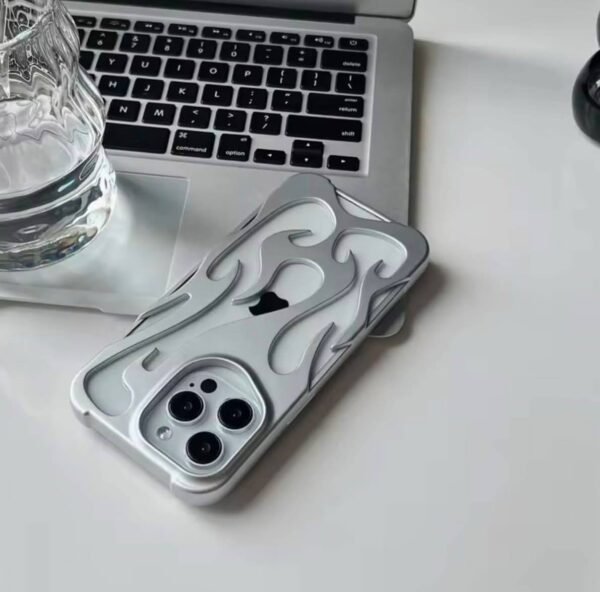 3D Flame Pattern Hollow Slim Case